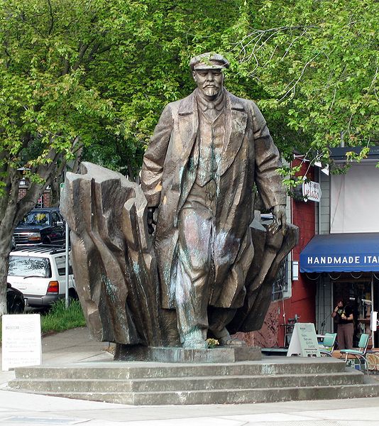 File:Lenin-statue-in-Fremont.jpg